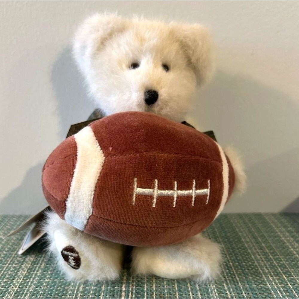 Boyd’s Bears Football Bear
